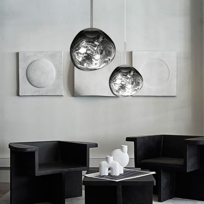 Jessamy | Lampada a sospensione globo in acrilico effetto fuso con finitura specchiata per sala da pranzo e cucina