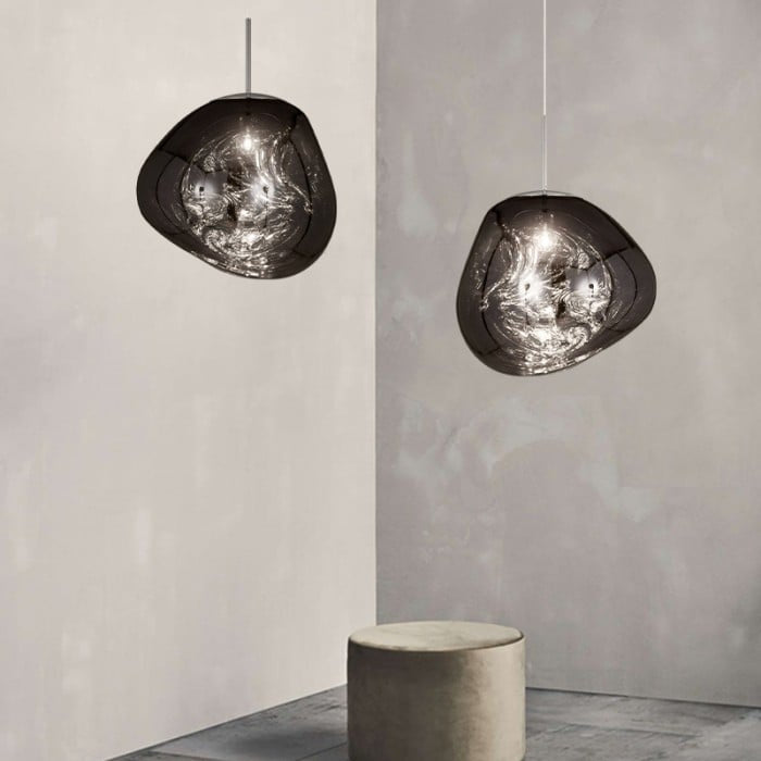 Jessamy | Lampada a sospensione globo in acrilico effetto fuso con finitura specchiata per sala da pranzo e cucina
