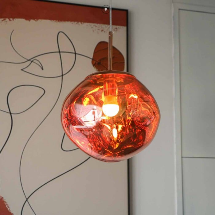 Jessamy | Lampada a sospensione globo in acrilico effetto fuso con finitura specchiata per sala da pranzo e cucina