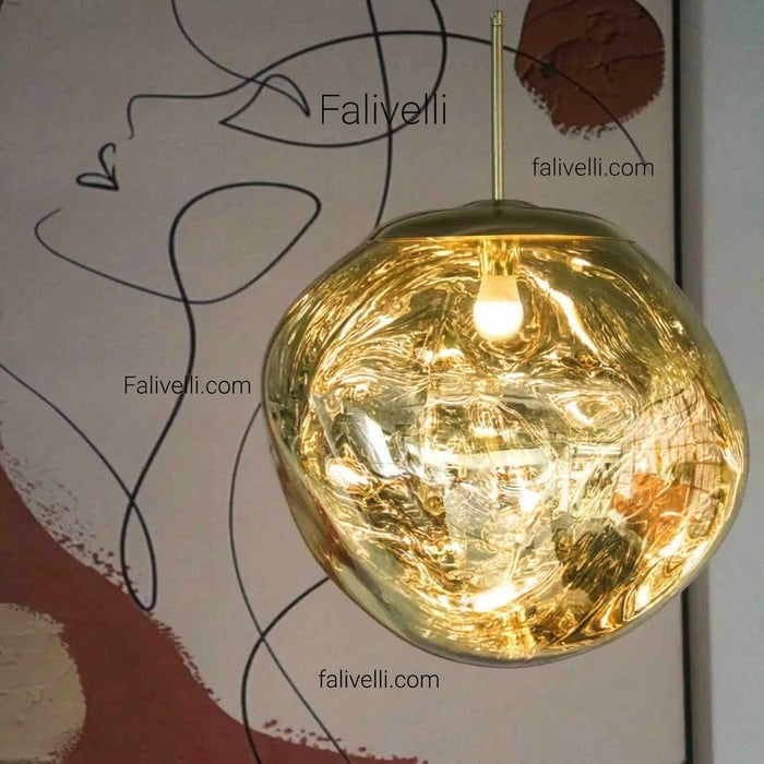 Jessamy | Lampada a sospensione globo in acrilico effetto fuso con finitura specchiata per sala da pranzo e cucina