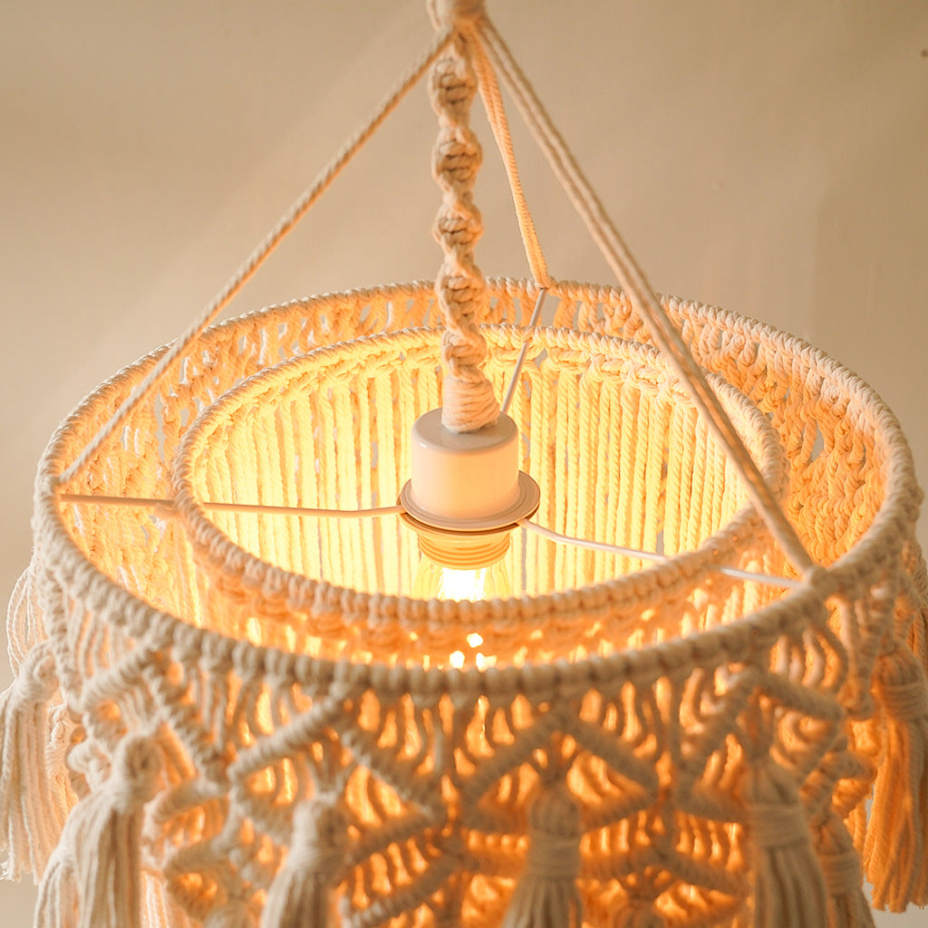 Lampada a sospensione decorativa in macramè