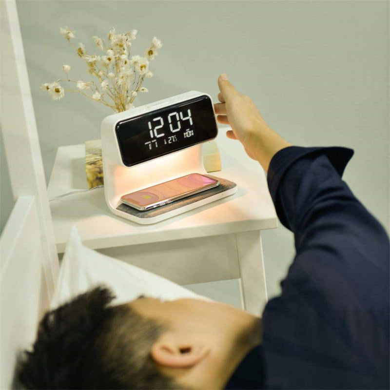 Lampada da comodino 3 in 1 con ricarica wireless, sveglia LCD e LED dimmerabile