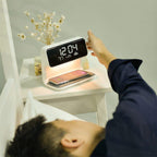 Lampada da comodino 3 in 1 con ricarica wireless – Sveglia LCD e luce LED dimmerabile touch