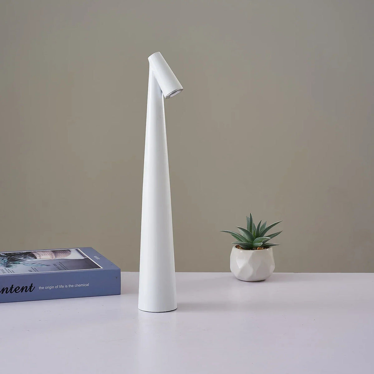 Lampada da comodino ricaricabile USB con dimmer touch