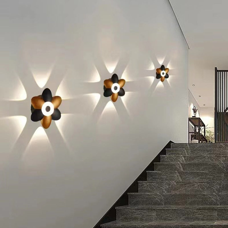 Lampada da giardino a forma di fiore con LED
