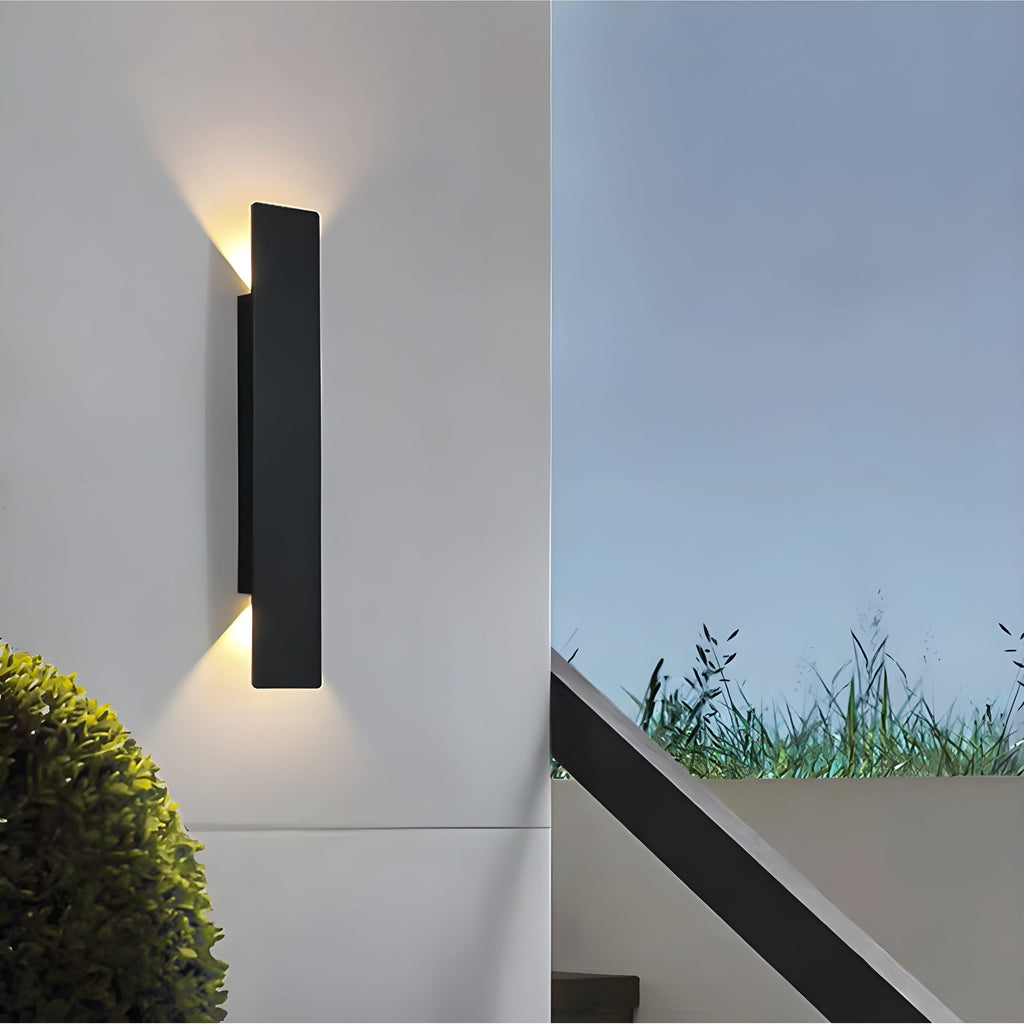 Lampada da parete LED moderna in alluminio resistente alle intemperie per esterni