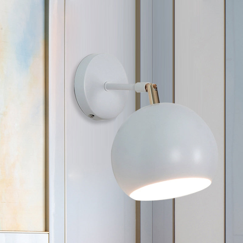 Lampada da parete orientabile in metallo bianco stile industriale