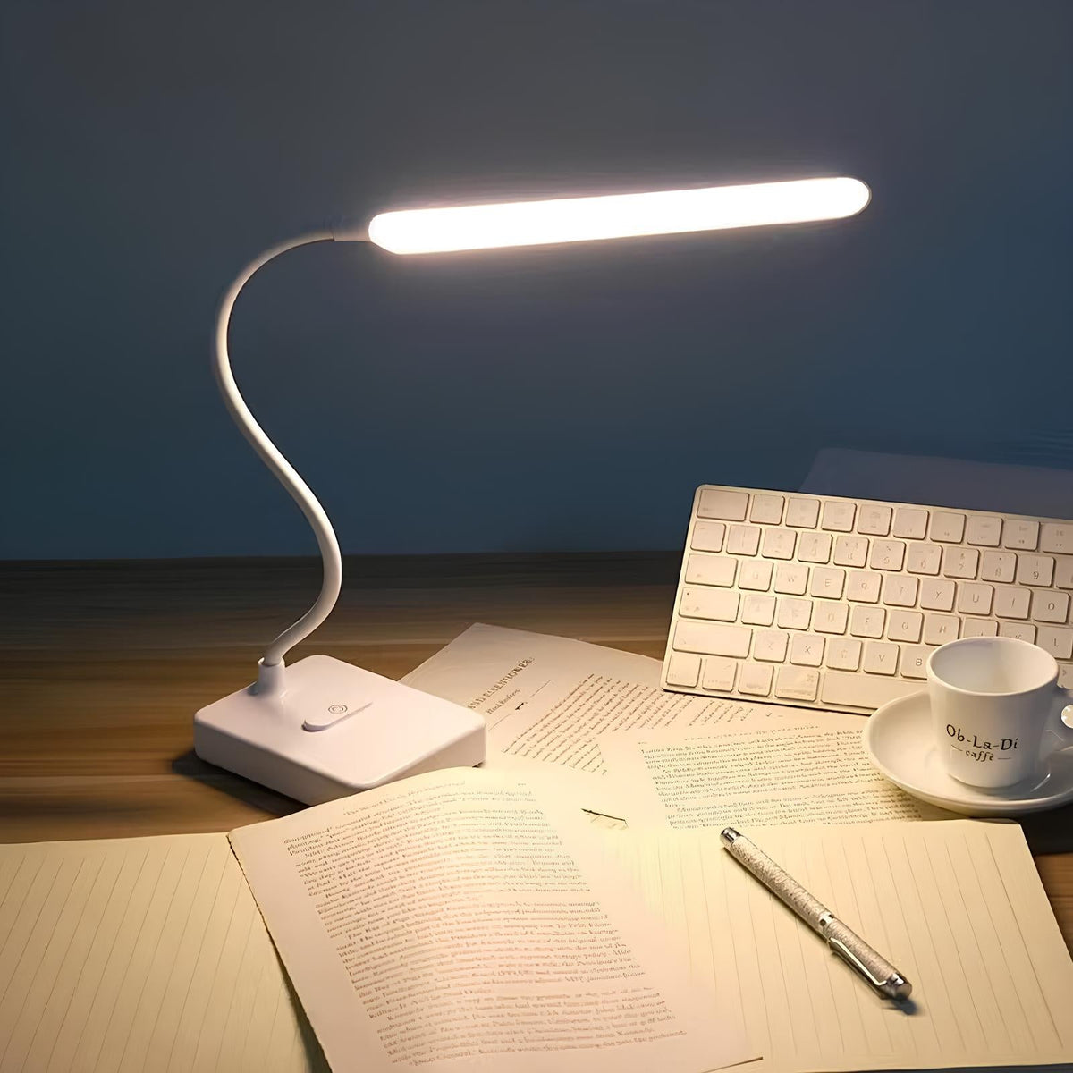 Lampada da scrivania con braccio flessibile | Luce bianca calda, naturale e fredda, dimmerabile | Ricaricabile USB o ali