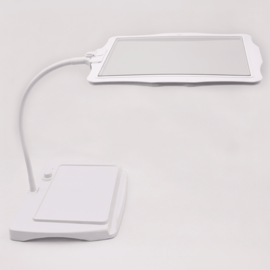 Lampada da scrivania LED con lente d'ingrandimento per lavori di precisione