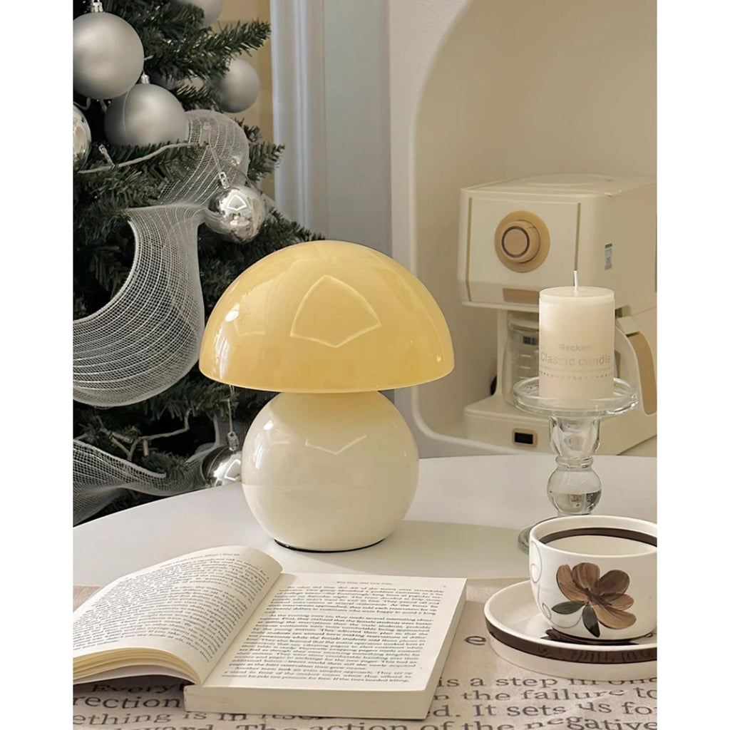 Lampada da tavolo moderna dal design minimalista