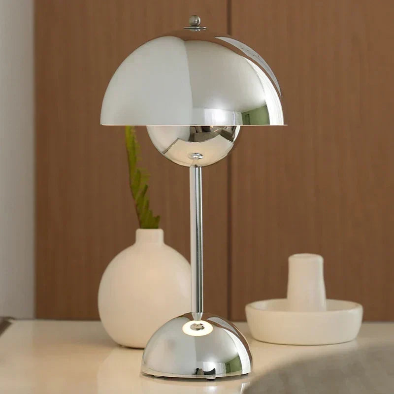 Lampada LED regolabile con luce soffusa