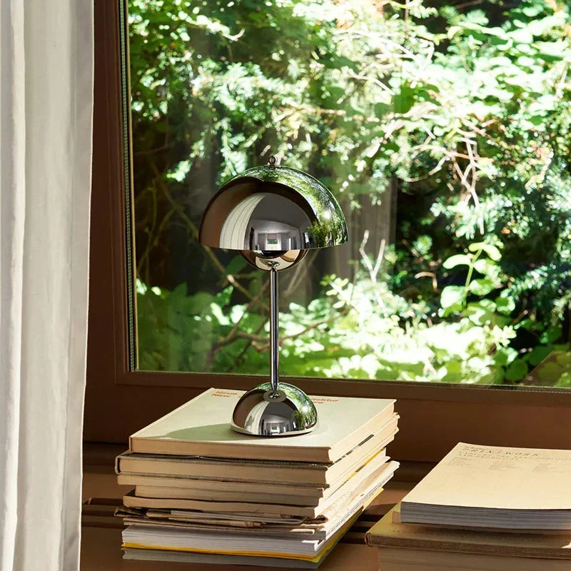 Lampada LED regolabile con luce soffusa