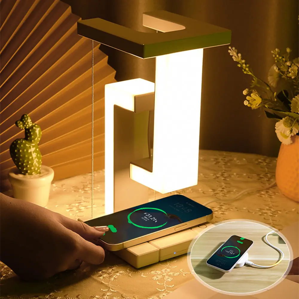 Lampada a levitazione magnetica con ricarica wireless Aetherlight