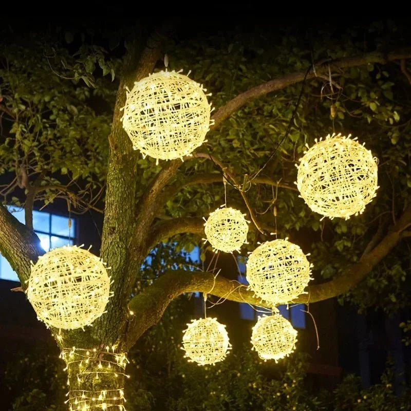Lampadina LED E27 a luce calda per interni ed esterni – illuminazione d'atmosfera a basso consumo
