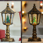 Lanterna natalizia con neve e luci decorative