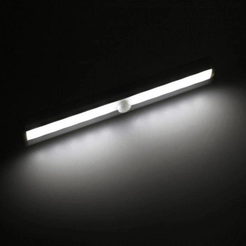 Luce LED con sensore di movimento per armadi e mobili