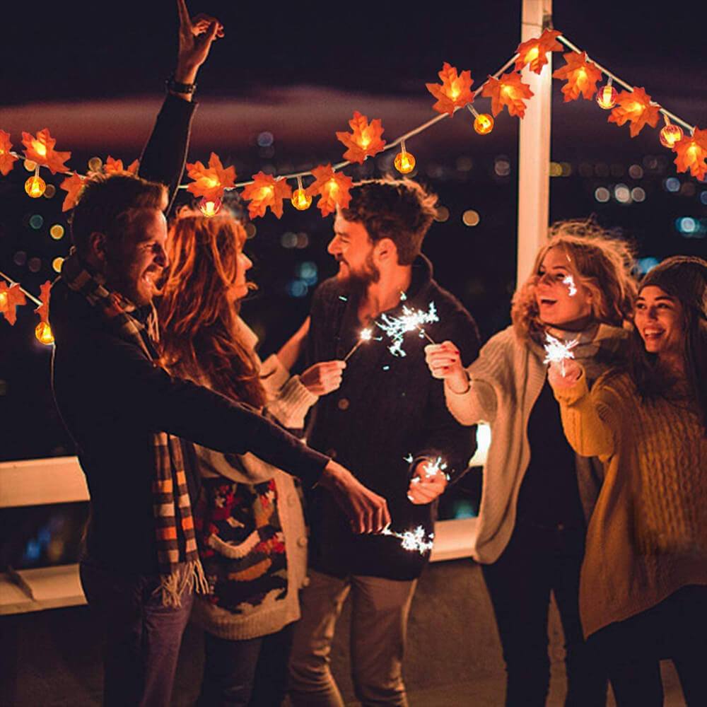 Luci LED a filo con foglie d'acero autunnali a batteria, ghirlanda decorativa per Halloween, Ringraziamento e camera da 