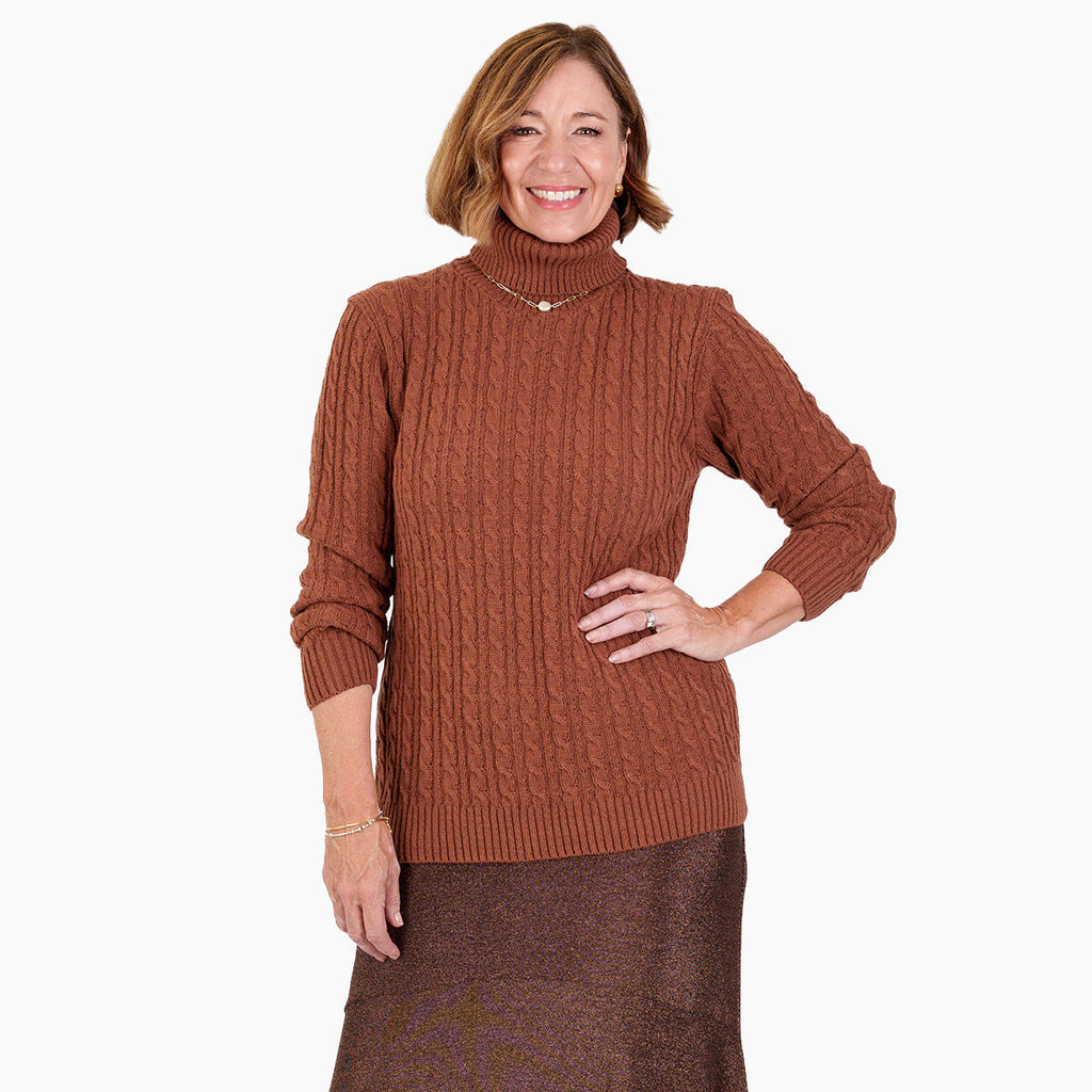 Maglione donna a collo alto con trecce, maniche lunghe e bordi a coste