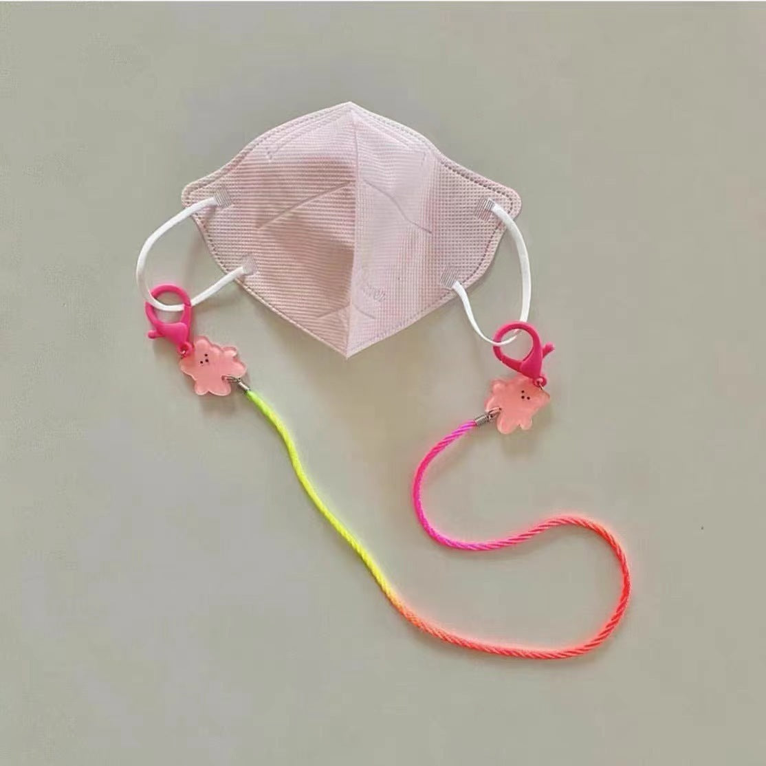 Mascherina con accessori