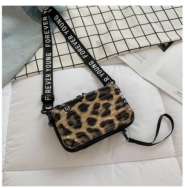 Mini borsa a tracolla compatta ed elegante per tutti i giorni