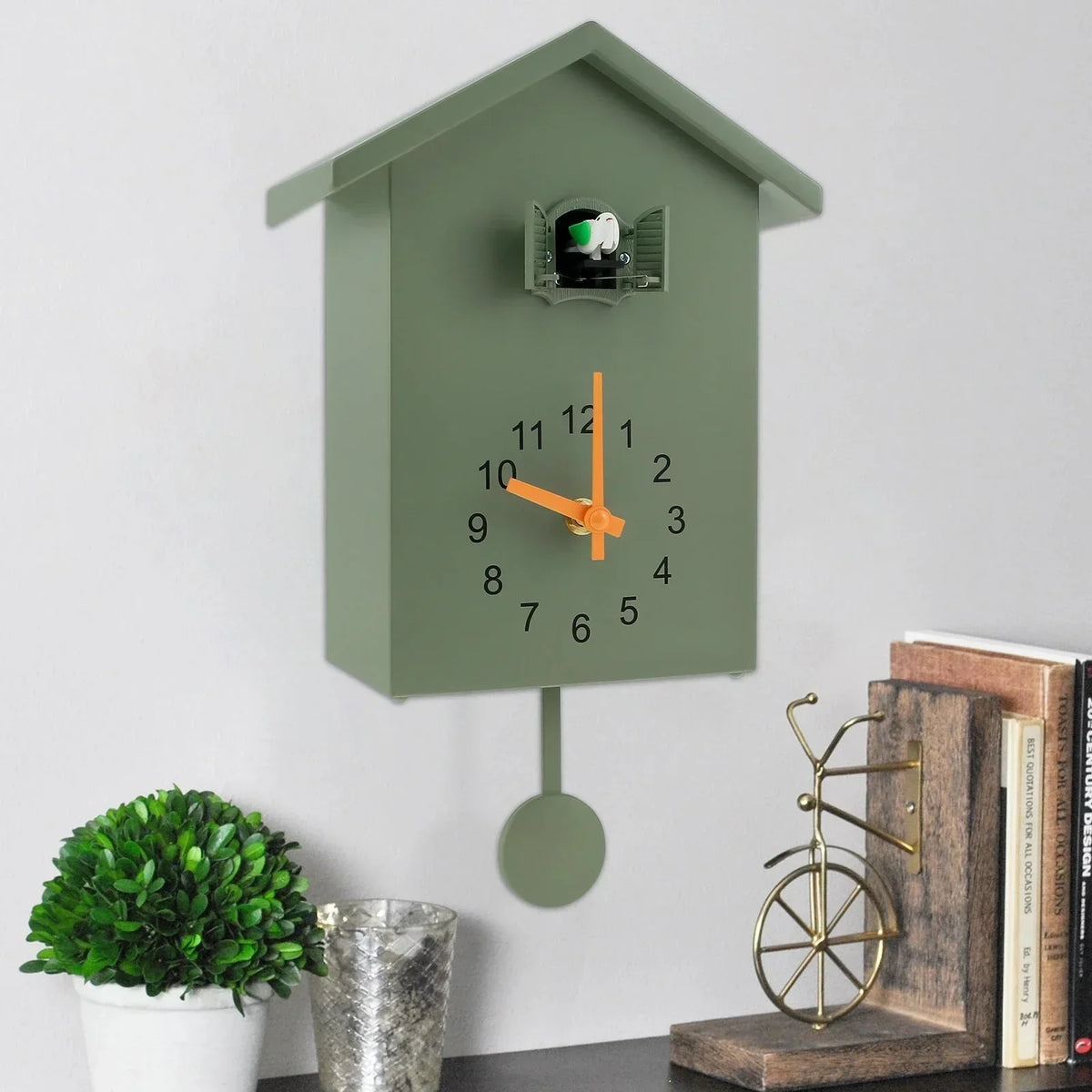 Orologio a cucù da parete con pendolo e suono del cuculo