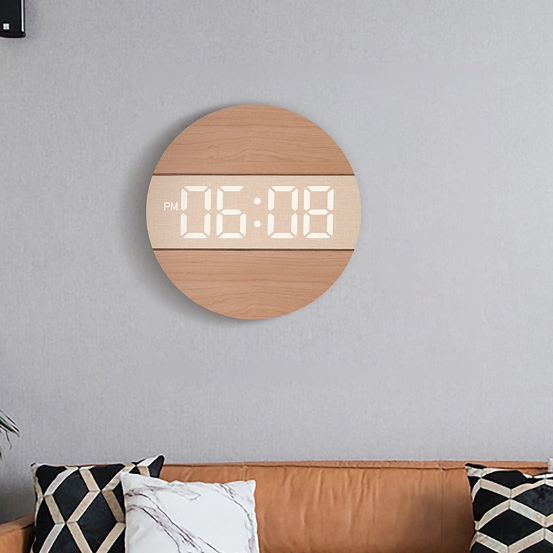 Orologio digitale in legno dal design moderno
