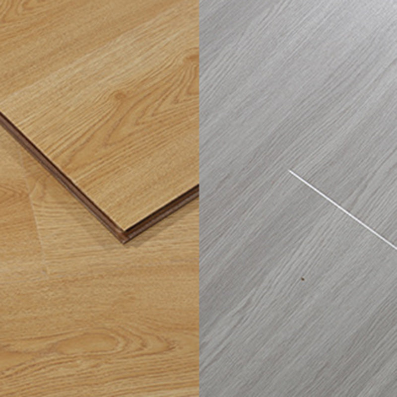 Pavimento laminato a click antigraffio effetto legno