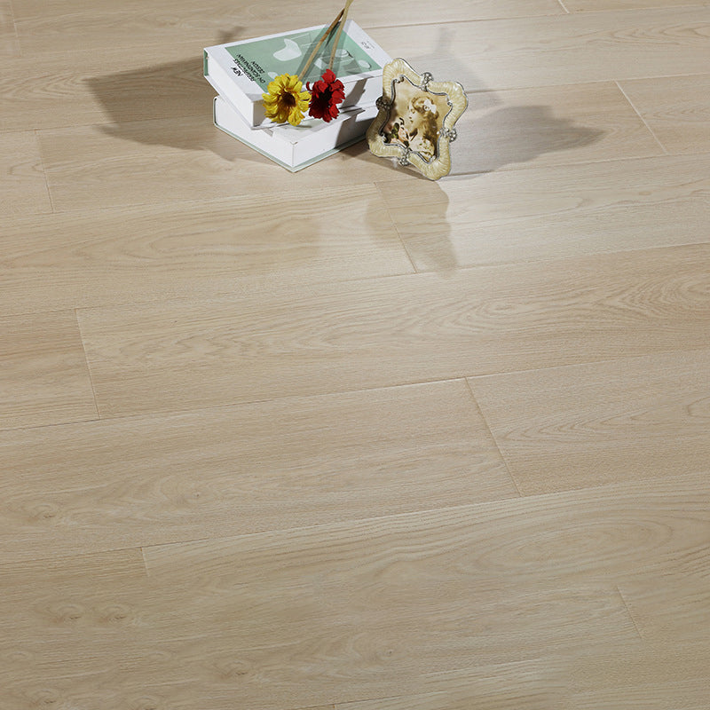 Pavimento laminato effetto acero con incastro a clic resistente alle macchie