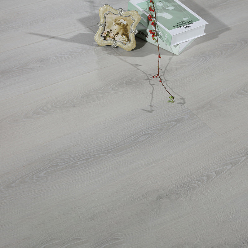 Pavimento laminato effetto acero con incastro a clic resistente alle macchie