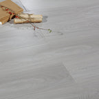 Pavimento laminato effetto acero con incastro a clic resistente alle macchie
