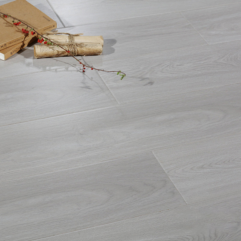 Pavimento laminato effetto acero con incastro a clic resistente alle macchie