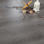 Pavimento laminato effetto acero con incastro a clic resistente alle macchie