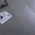 Pavimento laminato effetto legno ignifugo e impermeabile