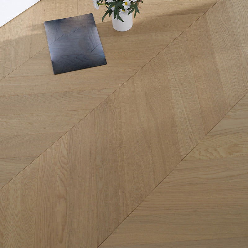 Pavimento laminato effetto legno ignifugo e impermeabile
