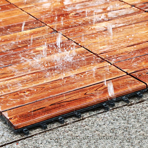 Pavimento laminato effetto pino scuro resistente alla muffa