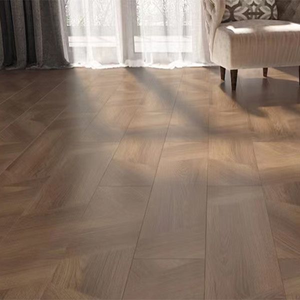 Pavimento laminato impermeabile effetto legno con incastro a clic