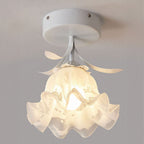 Plafoniera con vetro floreale decorativo