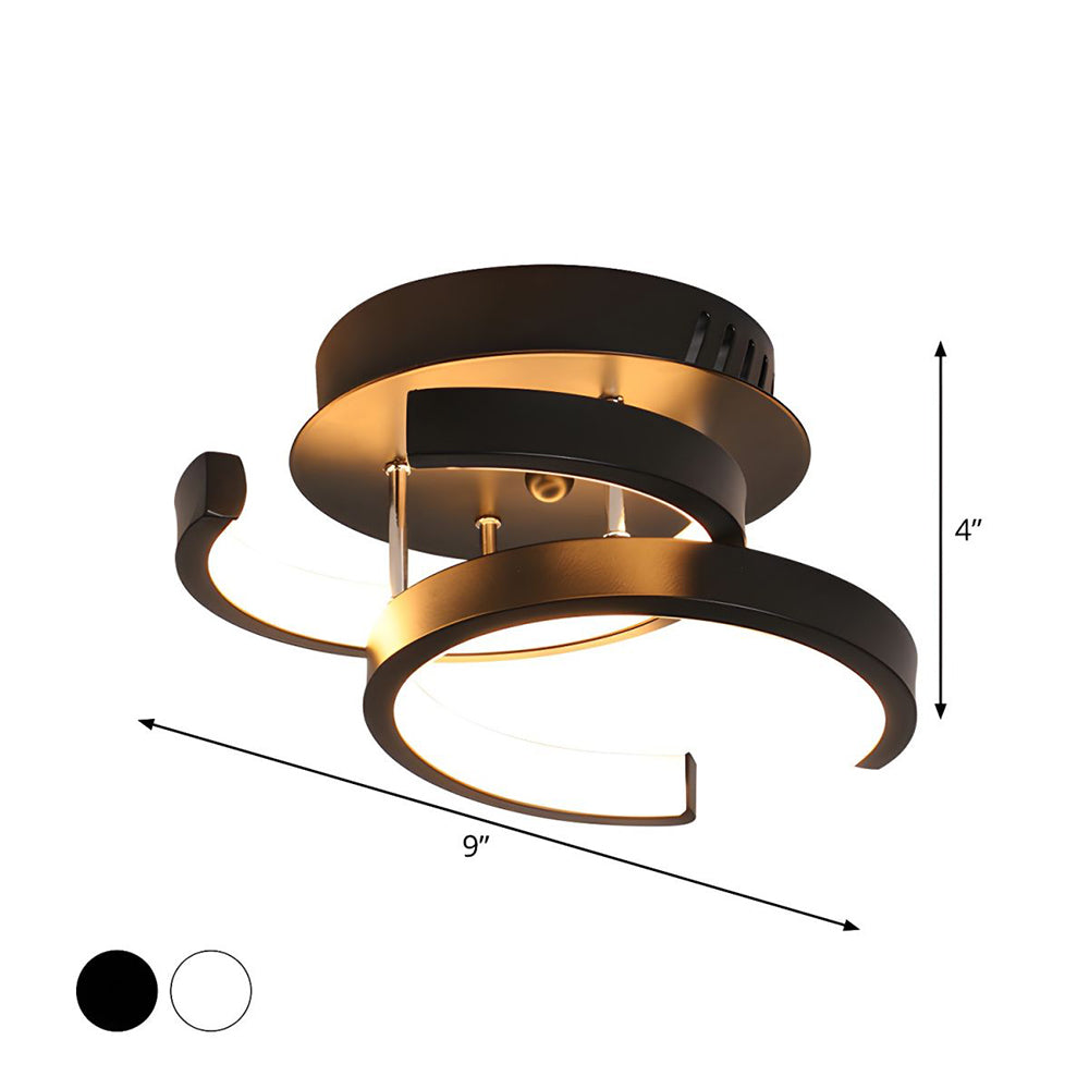 Plafoniera LED con struttura in metallo nero