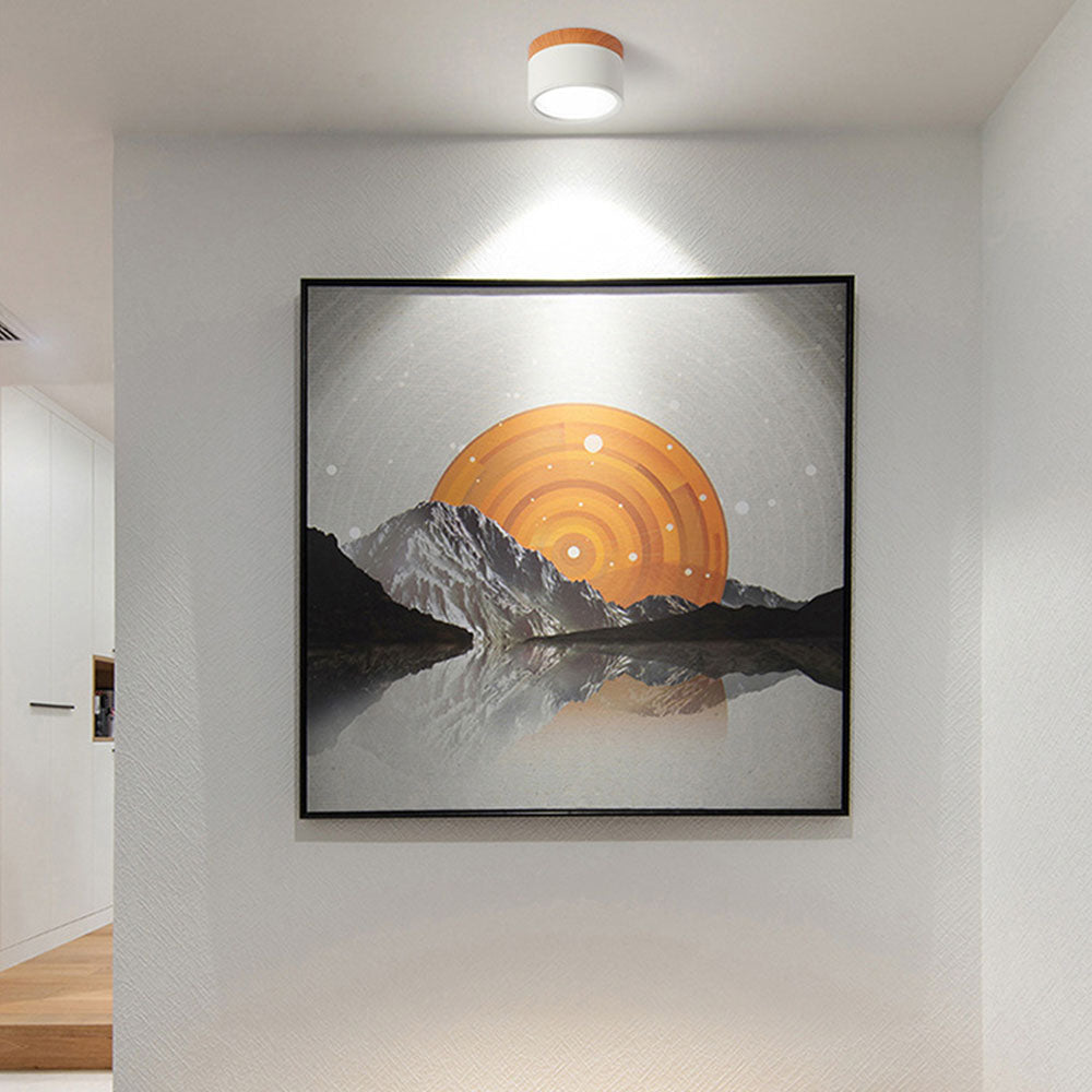 Plafoniera LED a filo soffitto con finitura legno rosa