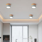 Plafoniera LED a filo soffitto con finitura legno rosa