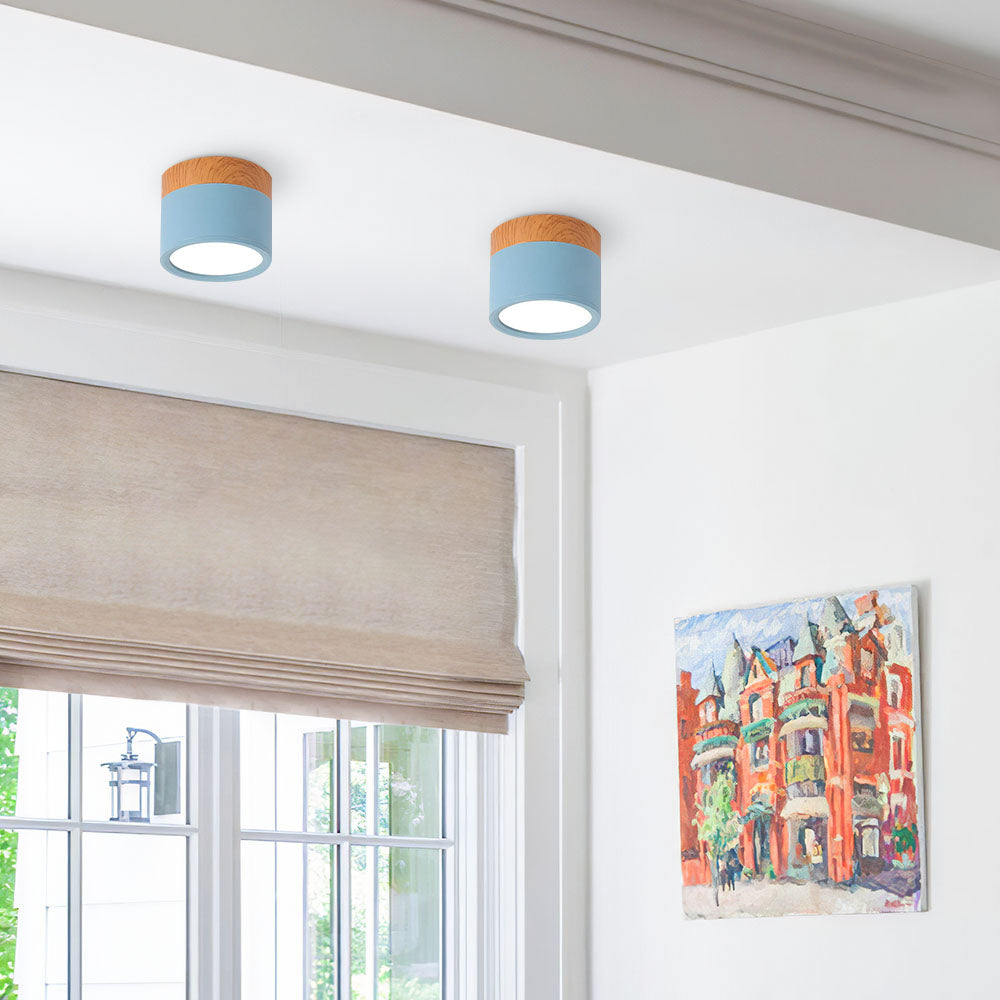 Plafoniera LED a filo soffitto con finitura legno rosa