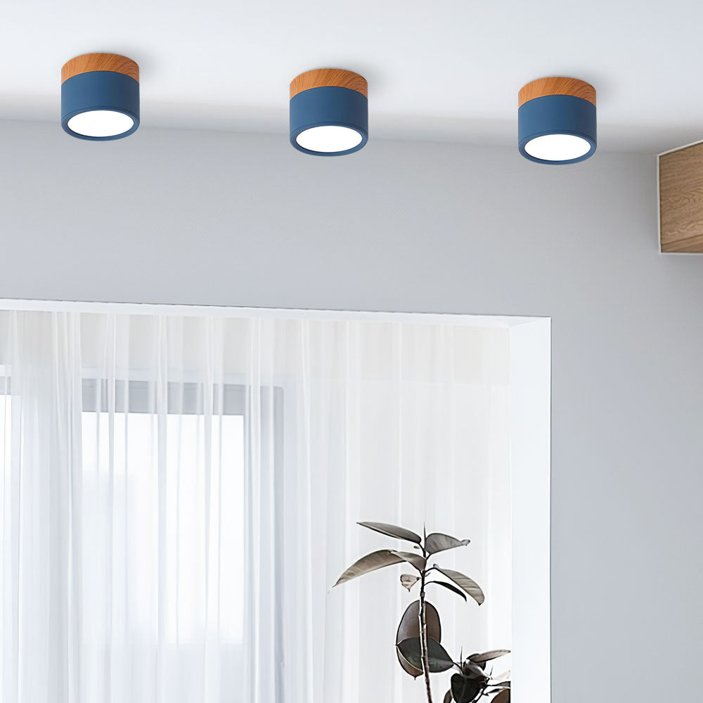 Plafoniera LED a filo soffitto con finitura legno rosa