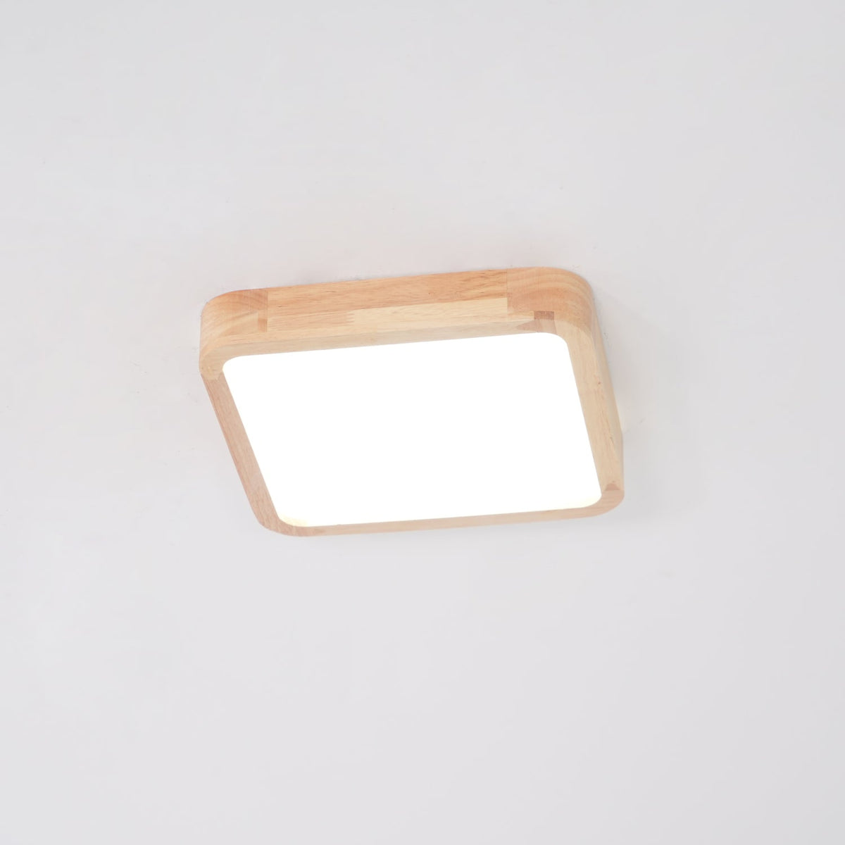 Plafoniera LED geometrica in legno a filo soffitto
