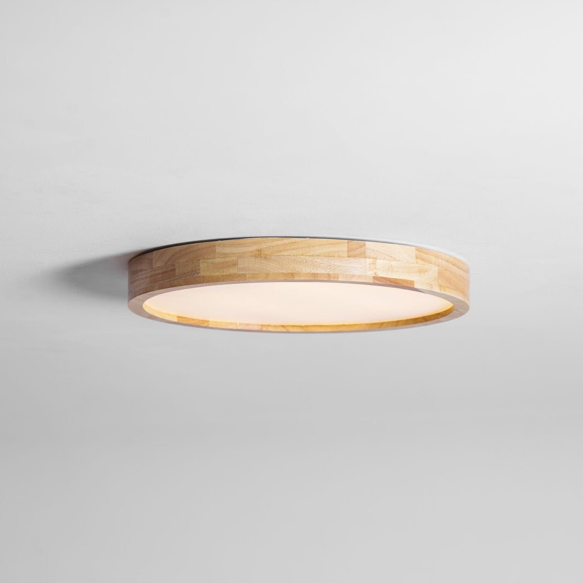 Plafoniera LED geometrica in legno a filo soffitto