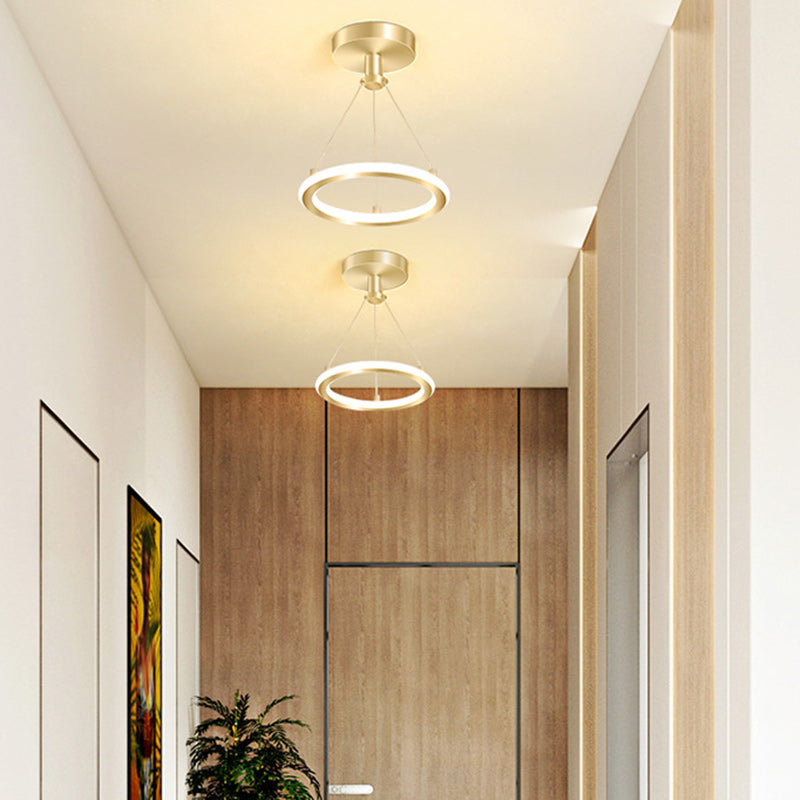Plafoniera LED rotonda nordica in metallo e silice per corridoio