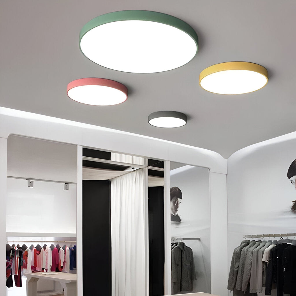 Plafoniera rotonda moderna con cornice sottile