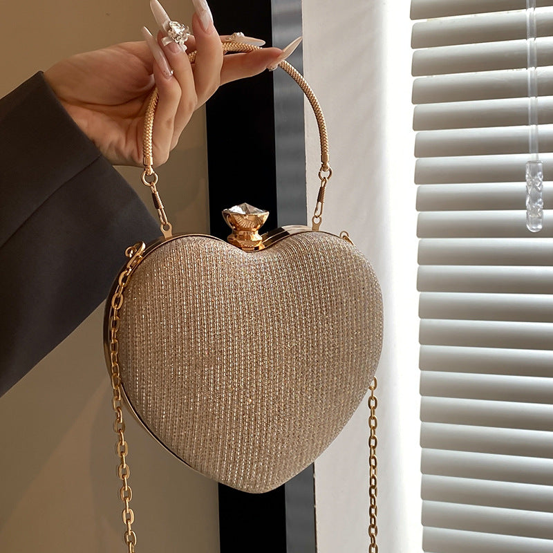 Pochette da sera a forma di cuore glamour