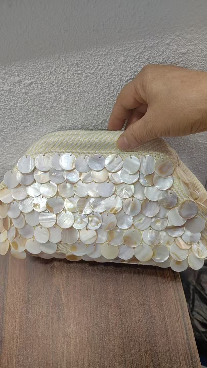 Pochette decorativa elegante