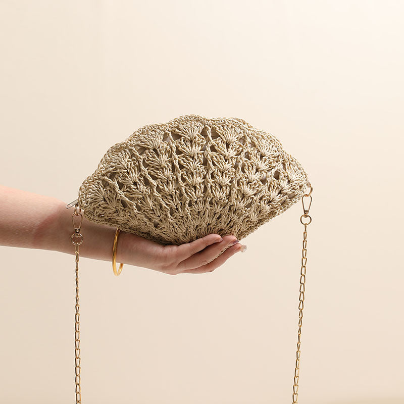 Pochette elegante a forma di conchiglia