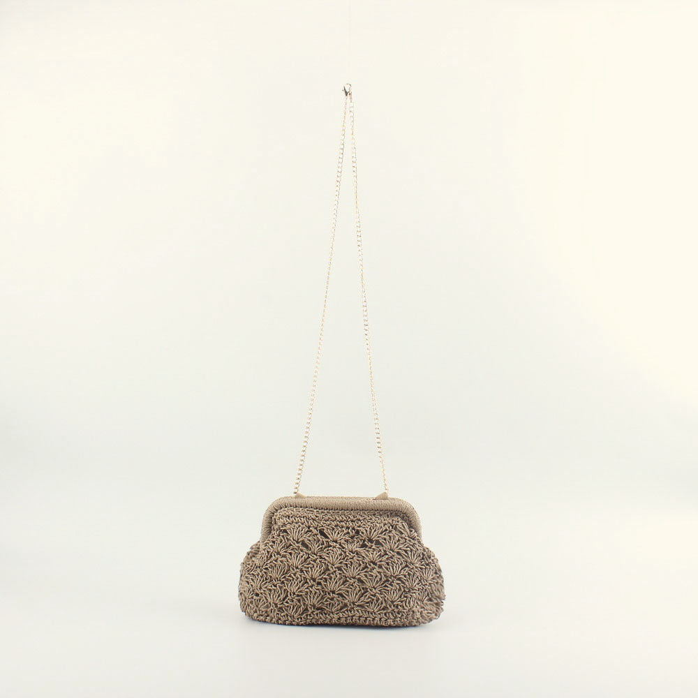 Pochette elegante in stile uncinetto
